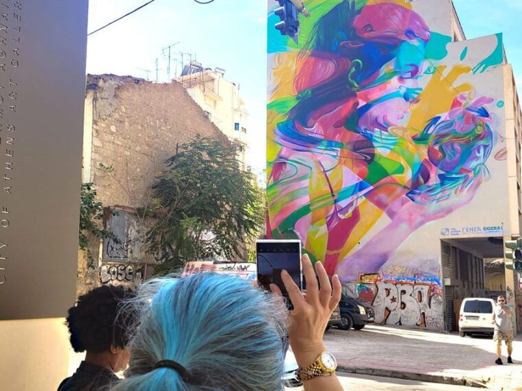 athens-private-street-art-treasure-hunt-with-food-stops