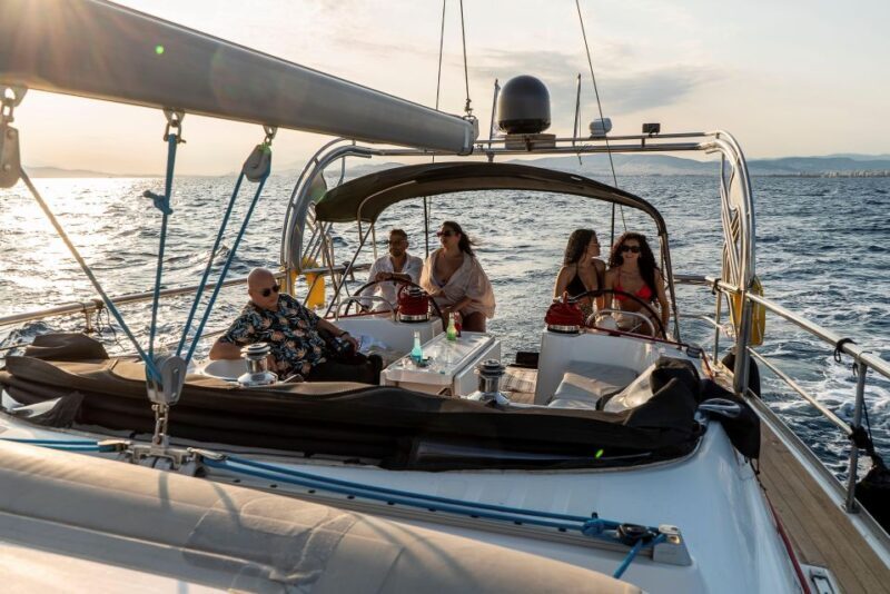 Athens Riviera: Private daily sailing cruise with lunch - The Onboard Experience