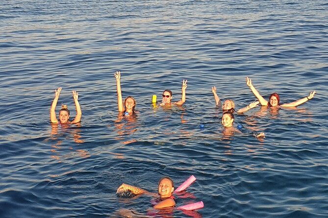 athens-riviera-private-sail-catamaran-with-meal-and-wine