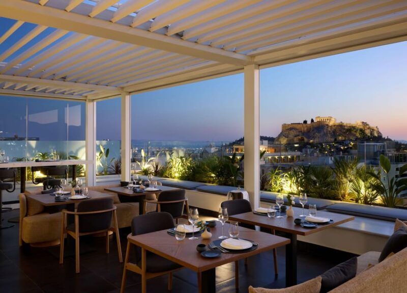 athens-rooftop-fine-dining-at-whispers-restaurant