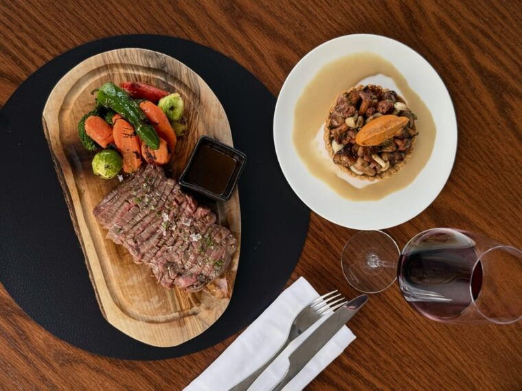 athens-rooftop-fine-dining-at-whispers-restaurant