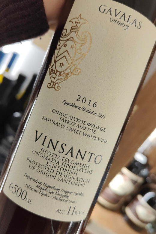 athens-santorini-wine-tasting-at-brettos-bar-in-plaka