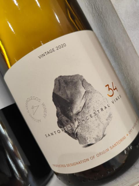 athens-santorini-wine-tasting-at-brettos-bar-in-plaka