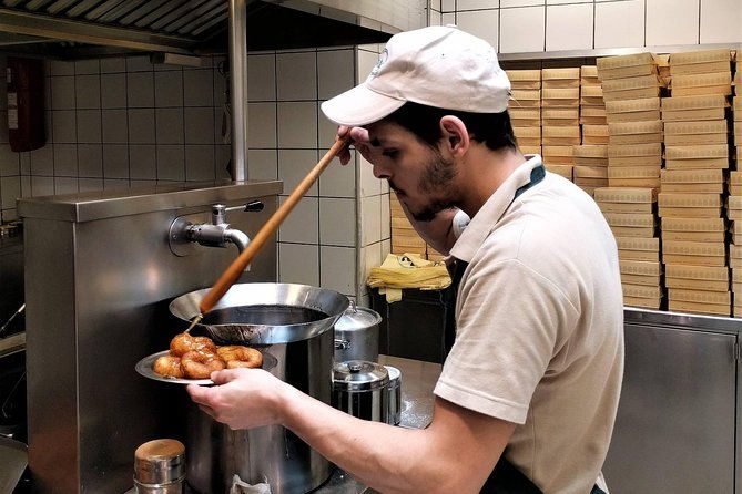 athens-street-food-tour-explore-citys-iconic-eateries