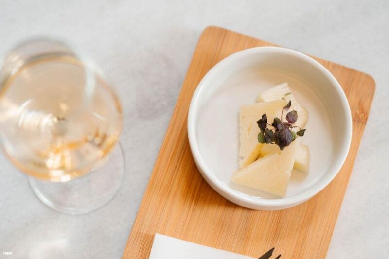 athens-tasting-of-6-wines-from-kefalonia-with-food-pairing