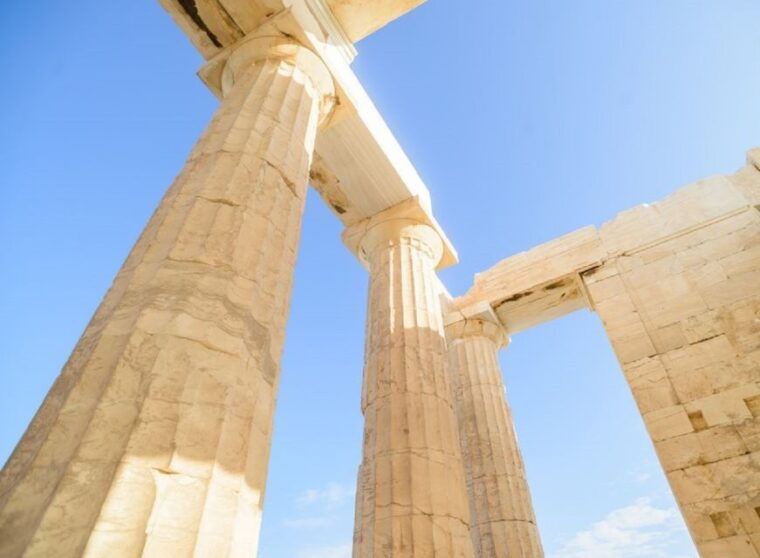 athens-the-acropolis-walking-group-tour-with-a-french-guide