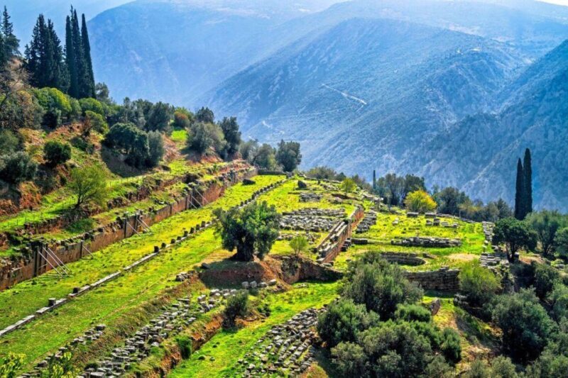 Athens: Thermopylae, Delphi & Meteora Private Tour with Meal - Key Points