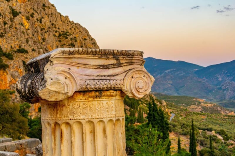 Athens to Delphi & Arachova private day tour - Key Points