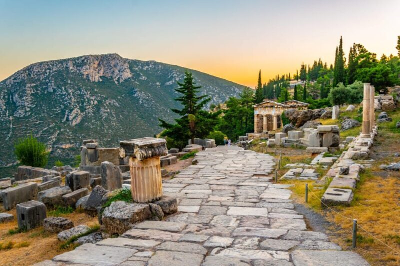 Athens to Delphi & Arachova private day tour - FAQ