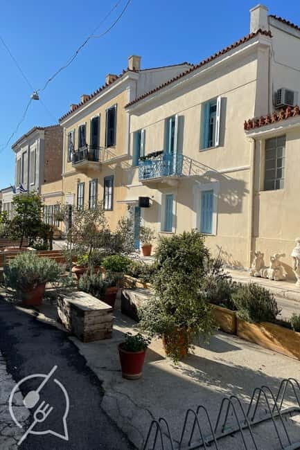 Athens: Walking Food Tour with Wine Tasting and Dinner - Exploring Athens: A Walk Through Art, Food, and Wine