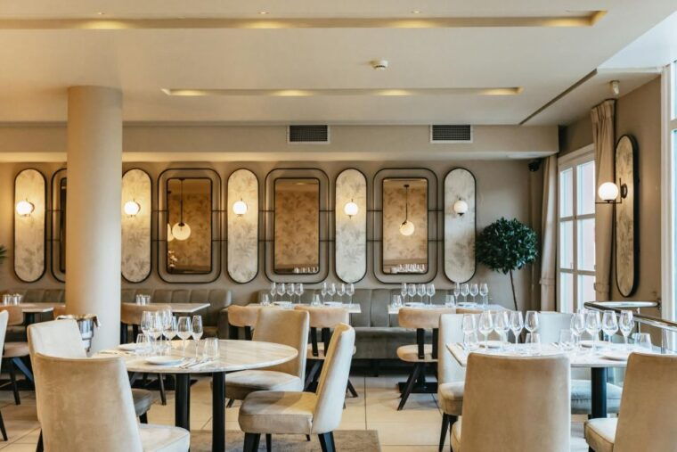 athens-wine-tasting-with-a-sommelier-under-the-acropolis