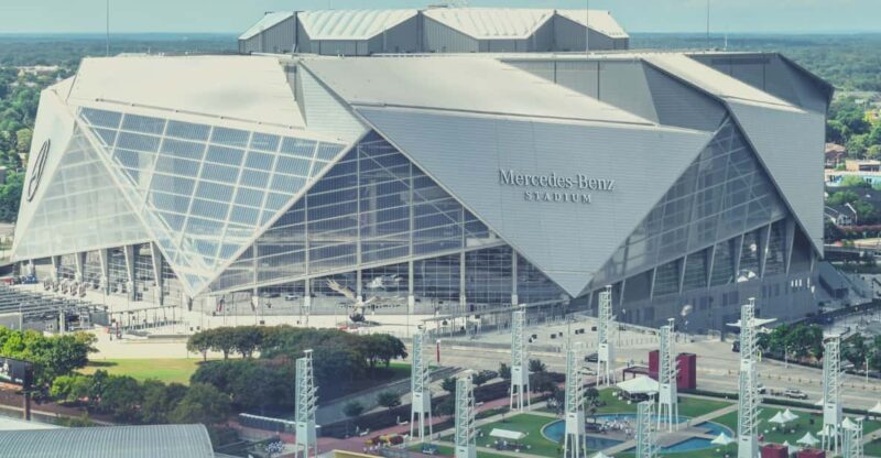 Atlanta: Atlanta Falcons NFL Game at Mercedes Benz Stadium - A detailed look at the experience