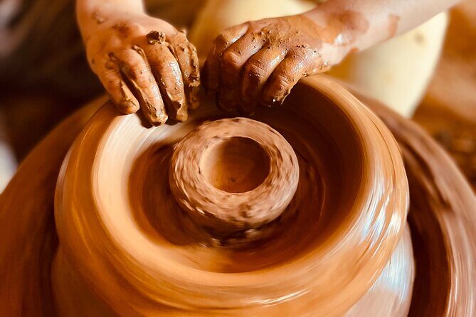 Atlas: Pottery workshop , hiking and swimming pool - Key Points