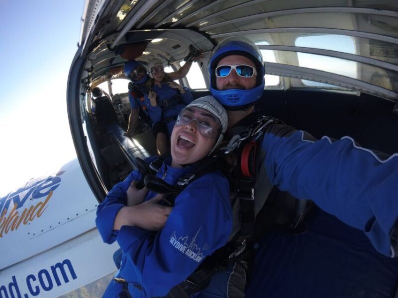Auckland: 13000, 16000, or 18000-Foot Tandem Skydive - Who Should Consider This Skydiving Adventure?