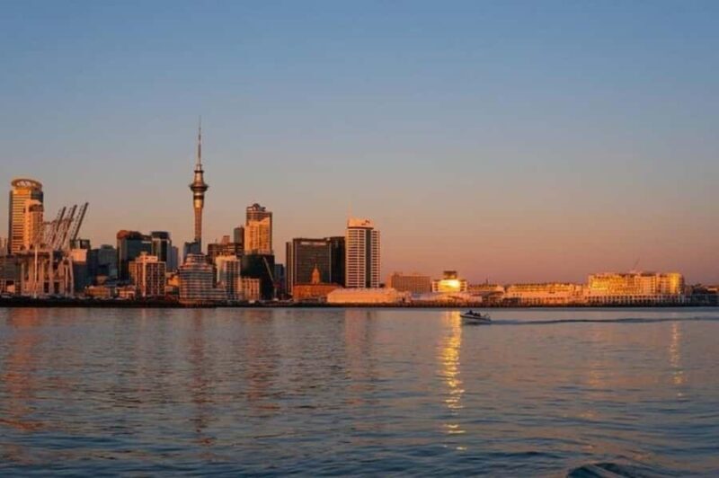 Auckland: Best Street Food Tour With A Local Guide - The Value of a Local Guide