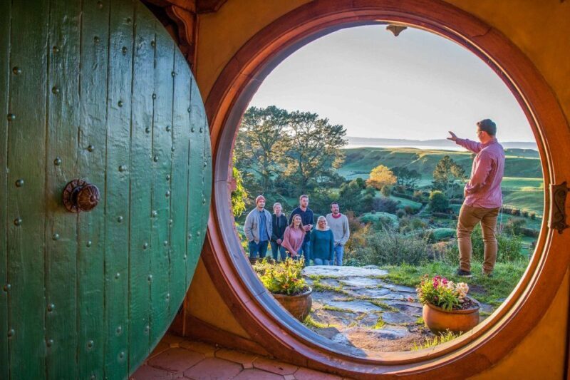 Auckland: Hobbiton Movie Set Day Trip with Festive Lunch - The Journey Begins: Convenient, Comfortable Transportation from Auckland