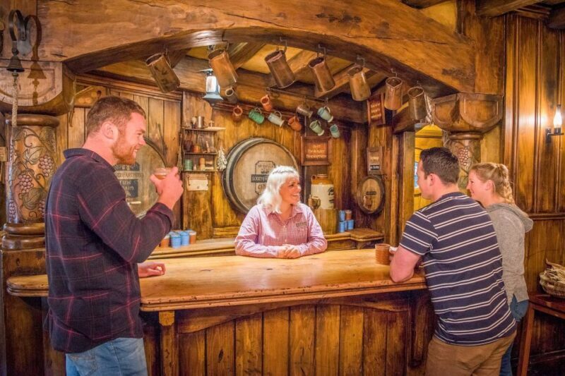 Auckland: Hobbiton Movie Set Day Trip with Festive Lunch - Hobbit Feast: The Buffet Lunch at the Party Marquee