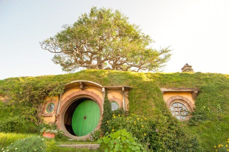 Auckland: Hobbiton Movie Set Tour with Lunch - Key Points