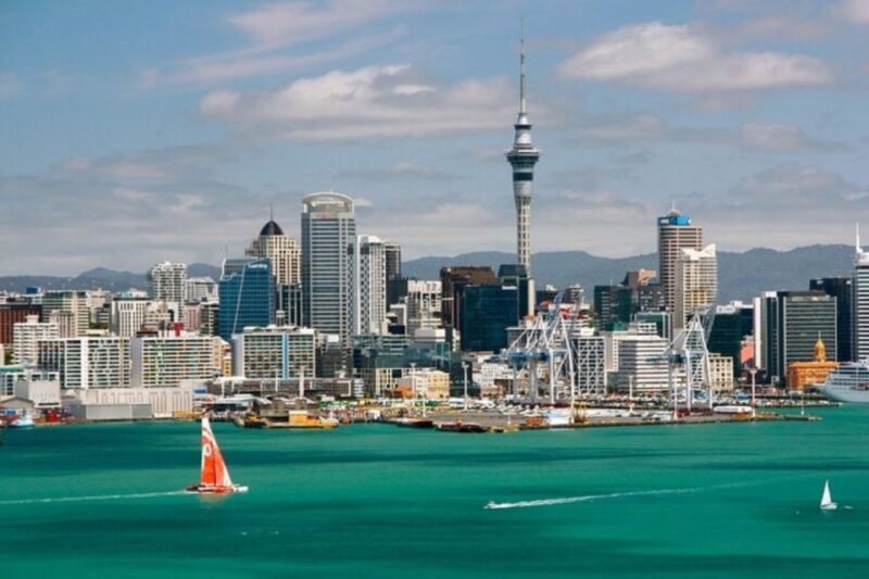 Auckland: Private Customizable Walking Tour with Local Guide - Key Points