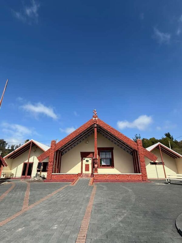 Auckland: Rotorua Mori Village & Waitomo Caves with Lunch - Return Journey and Drop-offs