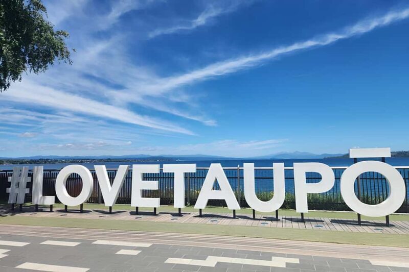 Auckland: Rotorua, Taupo, Waiotapu & Huka Falls Private Trip - Key Points