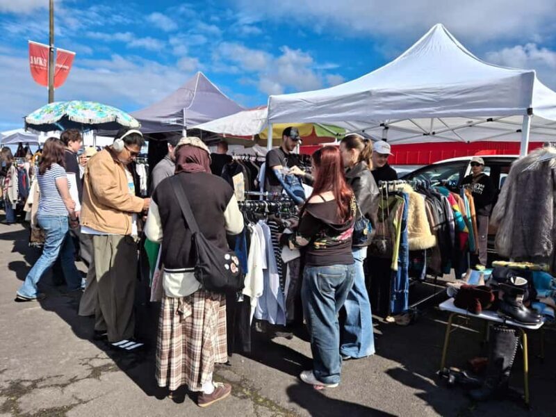 Auckland: Sunday markets & seaside stroll - FAQ
