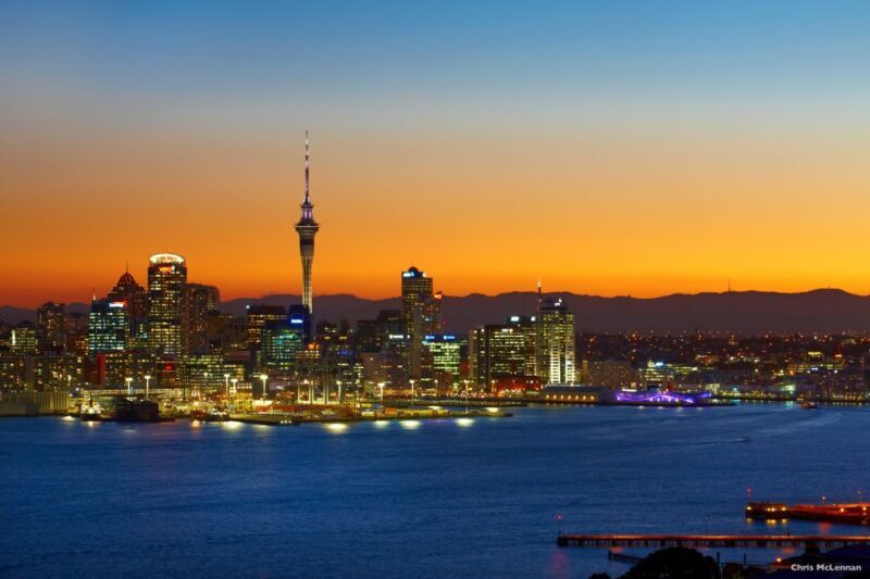 Auckland: Sunset & Night Sea Kayak Tour to Rangitoto Island - Key Points