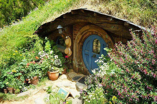 Auckland to Hobbiton Private Tour Shire Movie Set and Waikato - FAQ