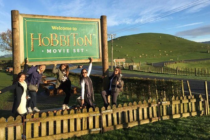 Auckland to Rotorua via Hobbiton Small Group Tour (One Way) - Authentic Experiences and Reviewer Insights