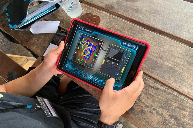 augmented-reality-secret-agent-treasure-hunt-in-st-thomas