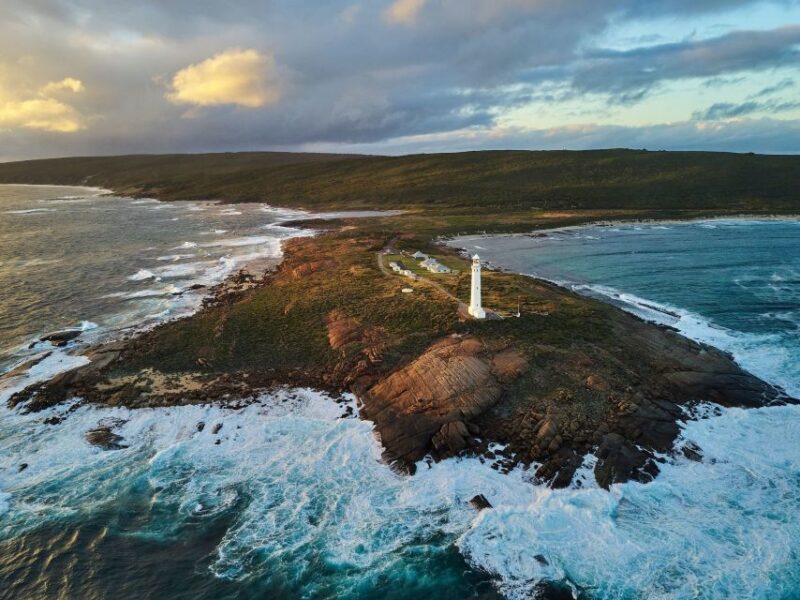 Augusta: Cape Leeuwin Lighthouse Tour - The Location and Its Significance