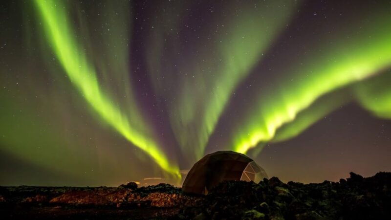 aurora-basecamp-northern-lights-nighttime-observation-tour