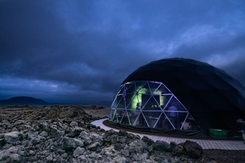 aurora-basecamp-northern-lights-nighttime-observation-tour