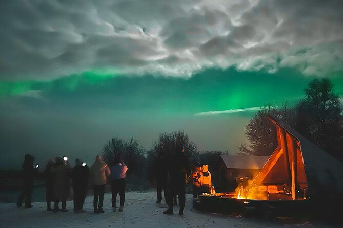 aurora-hunt-with-bbq-in-rovaniemi