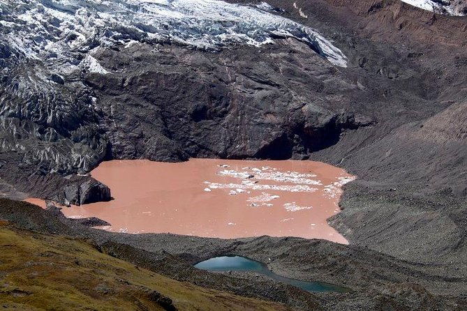 ausangate-red-lake-trek-1-day-huaynas-expeditions