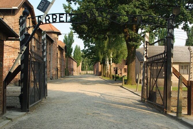 auschwitz-and-birkenau-round-trip-vip-transport-from-krakow
