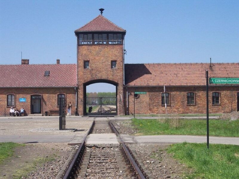 auschwitz-birkenau-and-krakow-private-car-trip-from-katowice
