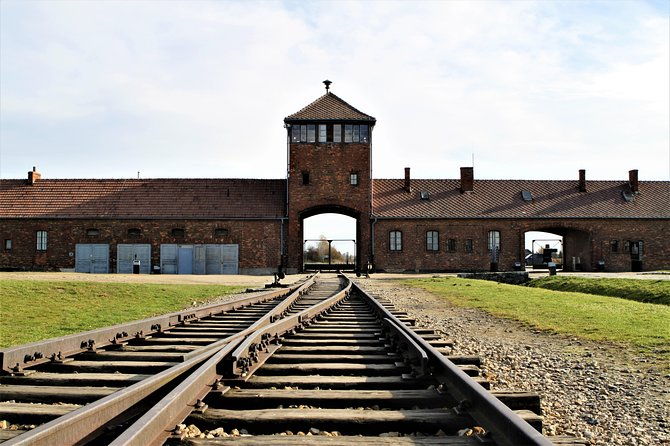 auschwitz-birkenau-english-guided-tour-by-private-transport-from-katowice