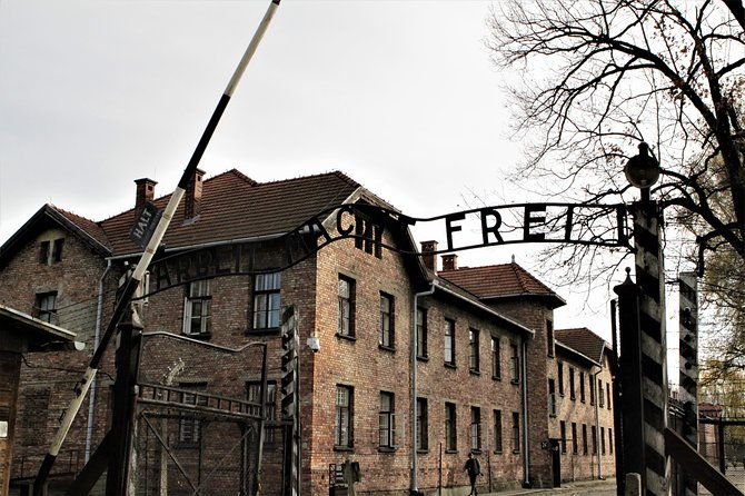 auschwitz-birkenau-english-guided-tour-by-private-transport-from-katowice