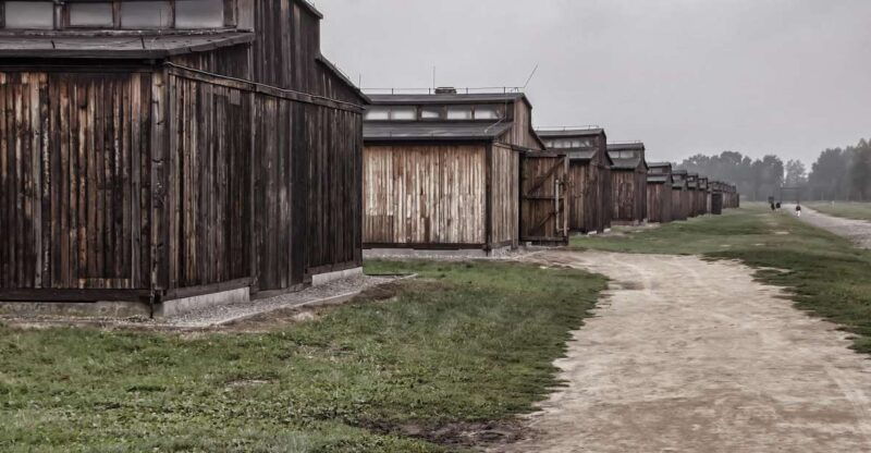 auschwitz-birkenau-entrance-ticket-and-live-tour-guide
