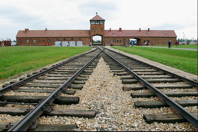 auschwitz-birkenau-from-katowice-2