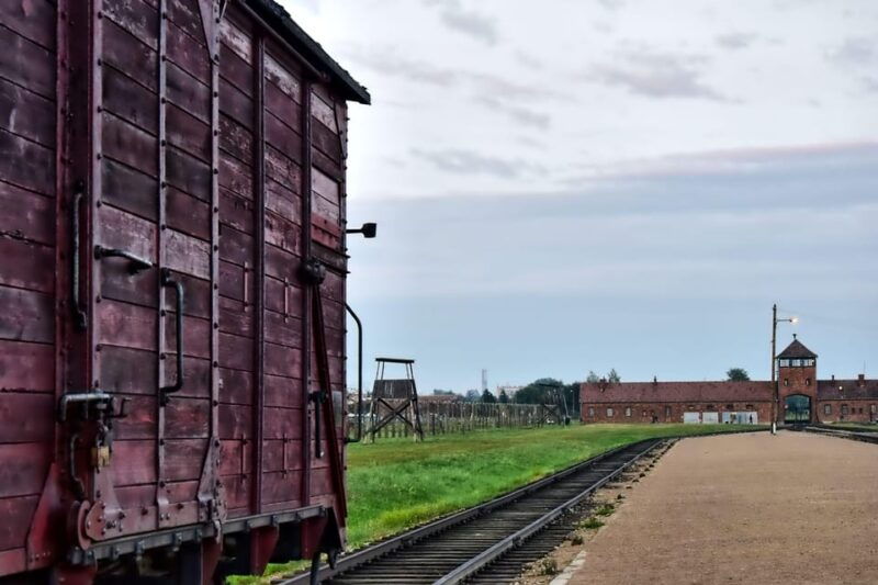 auschwitz-birkenau-guided-tour-and-skip-the-line-ticket