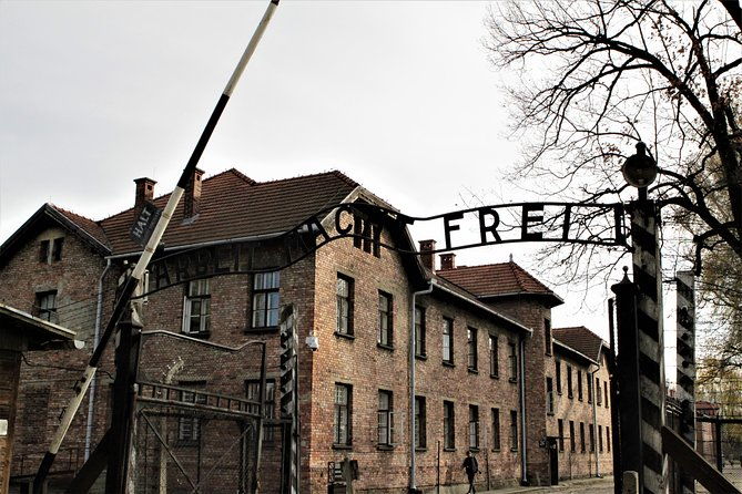 auschwitz-birkenau-guided-tour-by-private-transport-from-krakow