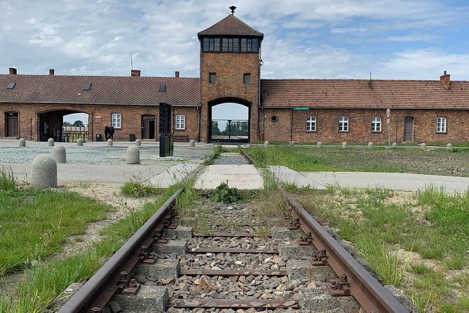 auschwitz-birkenau-guided-tour-from-krakow