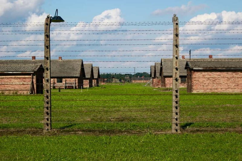 Auschwitz-Birkenau: Guided Tour - Ticket + Transportation - Why Choose This Auschwitz-Birkenau Guided Tour?