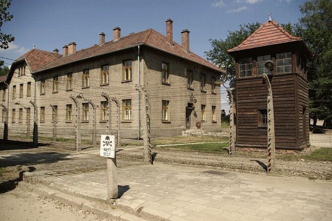 auschwitz-birkenau-guided-tour-with-private-transport-from-krakow