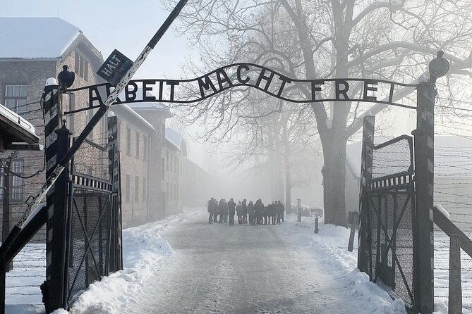 auschwitz-birkenau-guided-tour-with-ticket-transfer-from-krakow