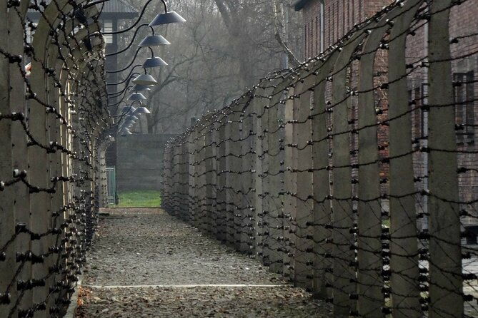 auschwitz-birkenau-live-guided-tour-with-transportation-and-hotel-pickup