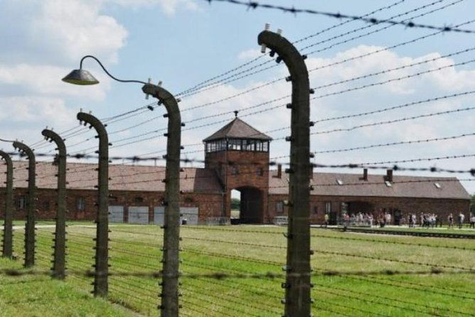 auschwitz-birkenau-memorial-and-museum-group-tour-from-krakow
