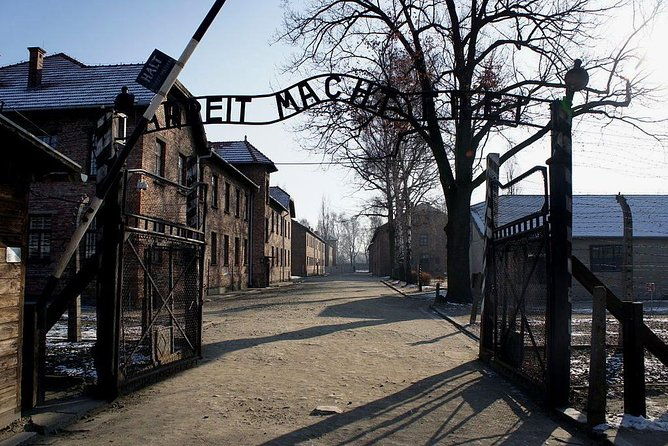 auschwitz-birkenau-memorial-and-museum-group-tour-from-krakow